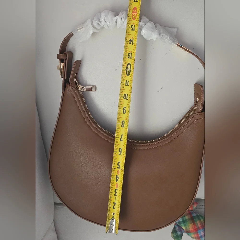 Unbranded Classic Brown Crescent Shoulder Bag
